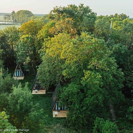 Ecolodges De Reve Dans Un Chateau De Conte De Fees Les-Trois-Moutiers Extérieur photo