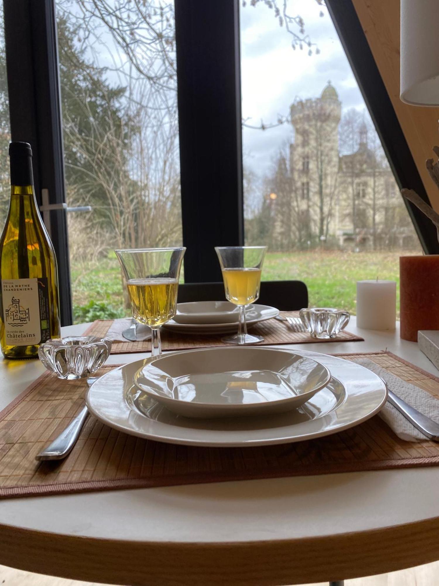 Ecolodges De Reve Dans Un Chateau De Conte De Fees Les-Trois-Moutiers Extérieur photo