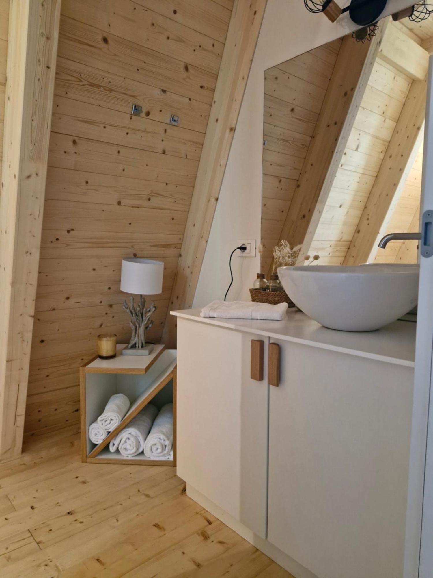 Ecolodges De Reve Dans Un Chateau De Conte De Fees Les-Trois-Moutiers Extérieur photo