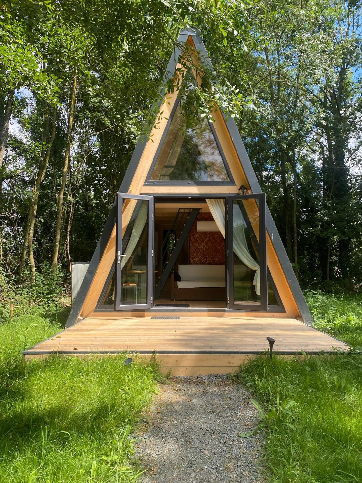 Ecolodges De Reve Dans Un Chateau De Conte De Fees Les-Trois-Moutiers Extérieur photo