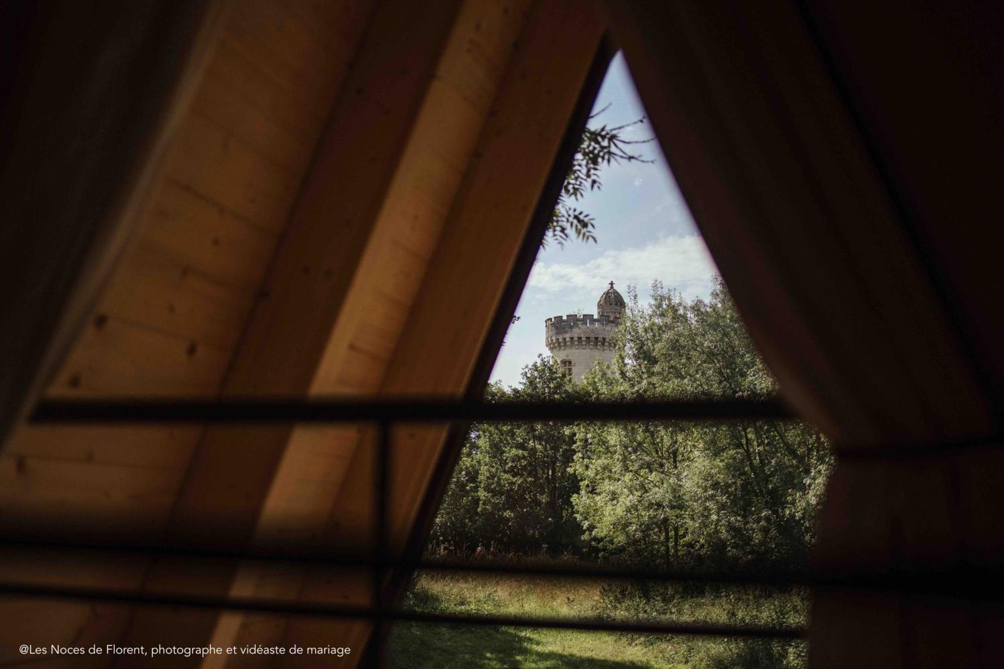 Ecolodges De Reve Dans Un Chateau De Conte De Fees Les-Trois-Moutiers Extérieur photo
