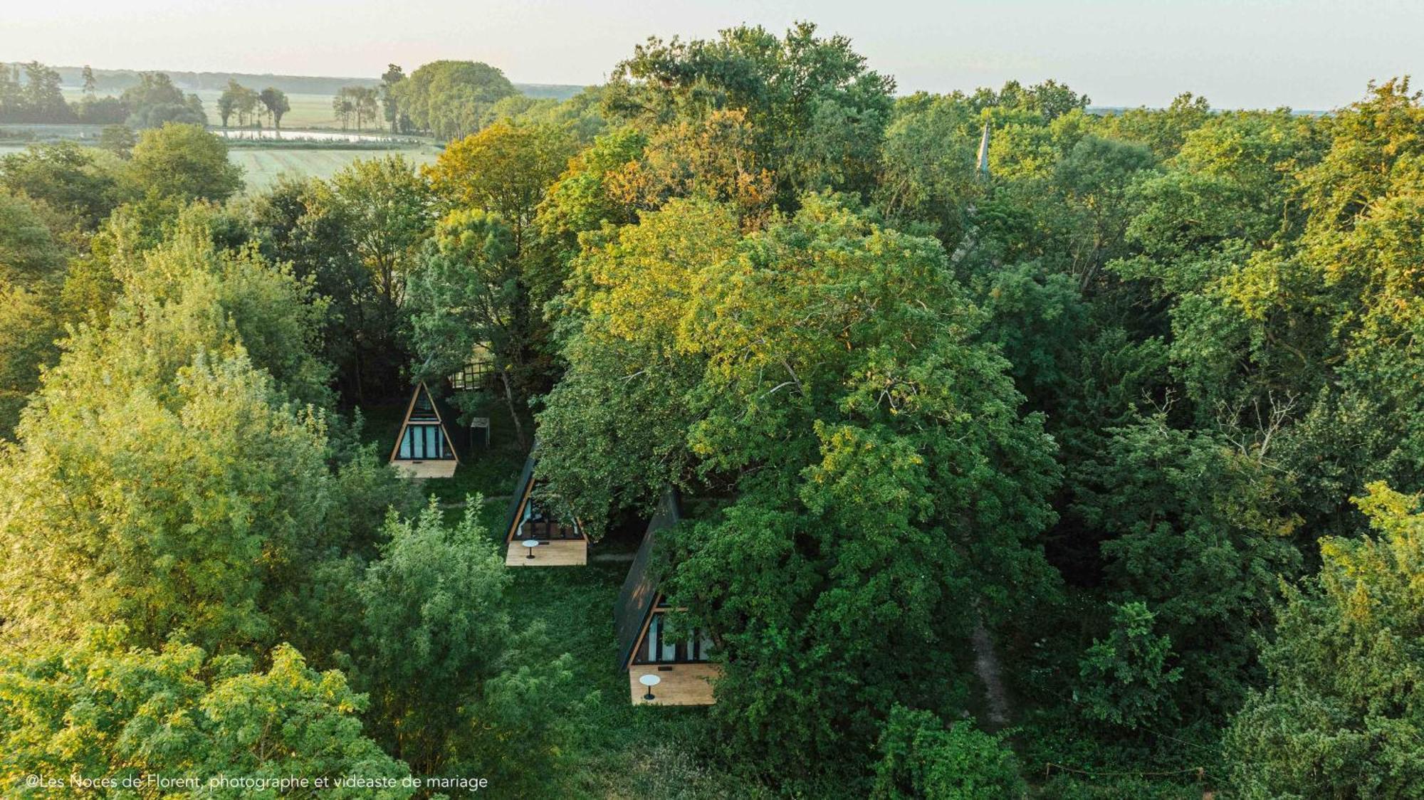 Ecolodges De Reve Dans Un Chateau De Conte De Fees Les-Trois-Moutiers Extérieur photo